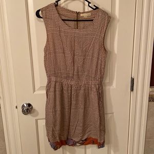 Sleeveless dress